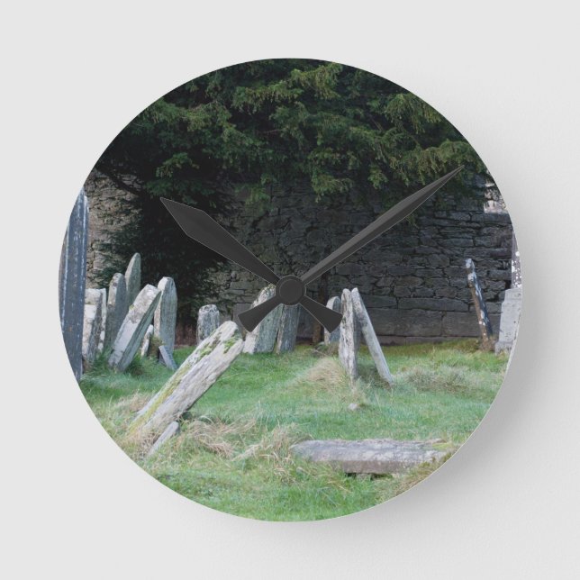 An Irish Grave Yard Runde Wanduhr (Vorderseite)