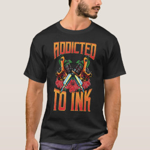 An Tattoos angepasste Tätowierungen der Tintenfisc T-Shirt
