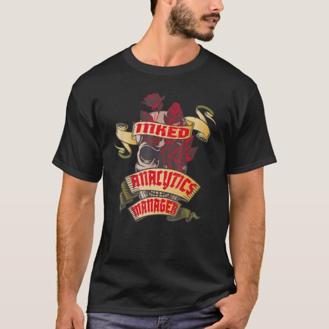 Analyseleiter Inkted Skull & Rote Rosen Tattoo T-Shirt (Vorderseite)