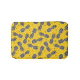 Ananas auf Gold Badematte