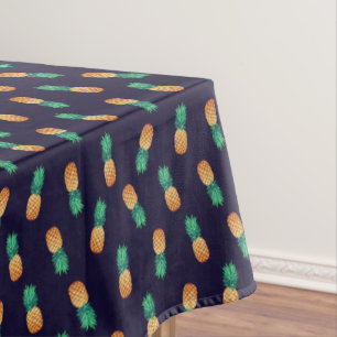 Ananas auf Marine Tischdecke