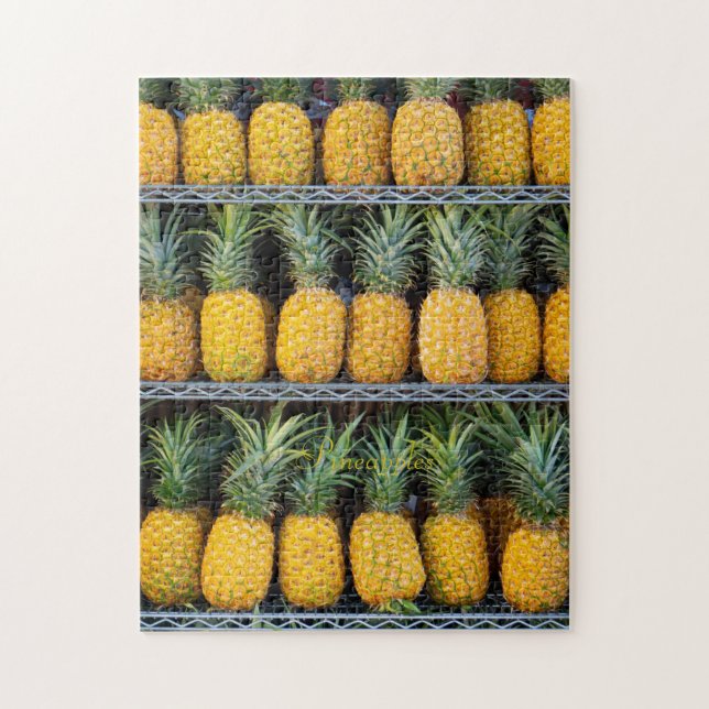 Ananas auf Shelf Fruchtfotografie mit benutzerdefi (Vertikal)
