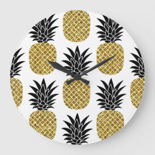 Ananas aus Gold: Von Hand Gezeichnet Weiß nahtlos. Große Wanduhr