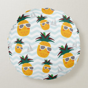 Ananas, Boot: niedliches Ozeanmuster. Rundes Kissen
