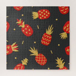 Ananas, Glitzer, schwarzer Hintergrund.