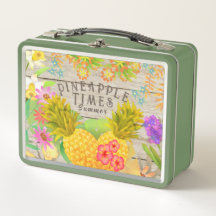 Ananas mit Blumen