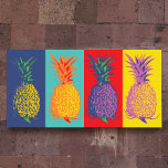 Ananas Pop Art Poster<br><div class="desc">Ananas Pop Art Poster - Präsentation eines bunten Posters einer Reihe von Ananas. Erinnern Sie sich an Ihre Liebe für alles Tropische. Im Pop präsentiert: Indisch blau, jade, lila, grün rot und gelb. Dieses moderne Ananas-Wandwerk verleiht Ihrem Zuhause-Dekor oder dem Unterhaltungsbereich im Freien eine farbenfrohe Note. Auch eine wunderbare Geschenkoption...</div>