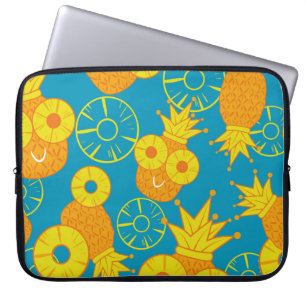 Ananas Rings: Doodle Cartoon Vintag. Laptopschutzhülle