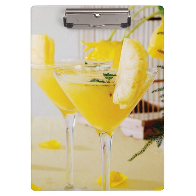Ananas- und Ingwer-Fresca-Cocktail Klemmbrett (Vorderseite)