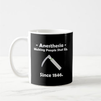 Anästhesie, die Menschen zum Stillstand bringt sei Kaffeetasse