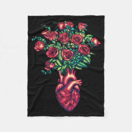 Anatomisches Herz mit Rose, Herzkrieger Fleecedecke