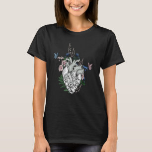Anatomisches Herz und Blumen Krankenschwester Arz T-Shirt