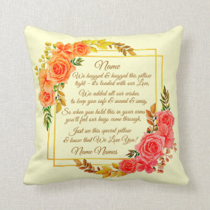 Ändern Sie Text hinzufügen Name Cream Floral I U Kissen