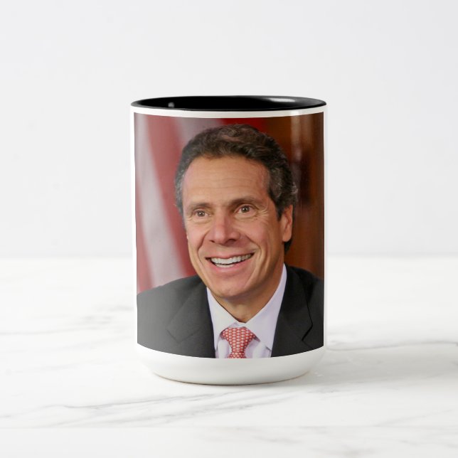 Andrew Cuomo, Grand Mug (Centre)