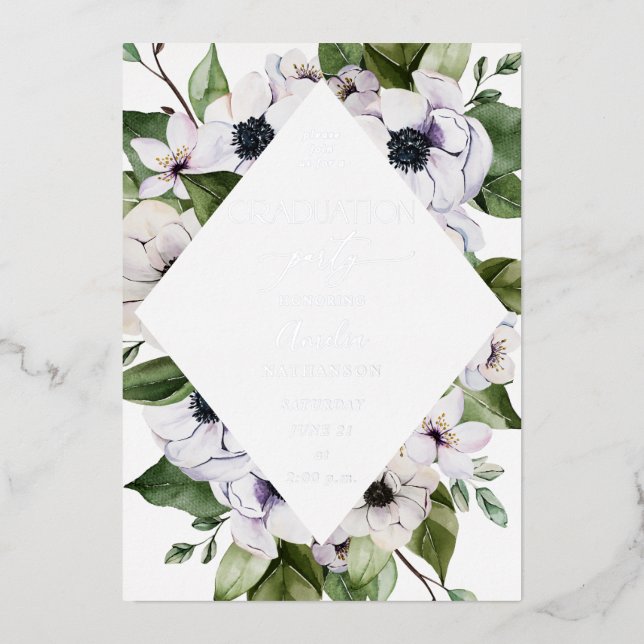 Anemone White Floral Graduation Party Folieneinladung (Vorderseite)