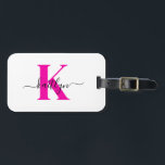 Anfänglicher Mit Monogramm Name in Pink Gepäckanhänger<br><div class="desc">Dieses einfache, elegante Gepäckanhänger mit Ihrem Vornamen in einem trendigen Script-Schriftart in schwarz tippt über Ihre erste erste in einem modernen Kappe-Schriftart in heißen Rosa auf der einen Seite und ein Dia in der Karte für Ihren Namen, Adresse und Telefonnummer auf der anderen Seite würde fantastisch auf Ihren Koffern aussehen....</div>