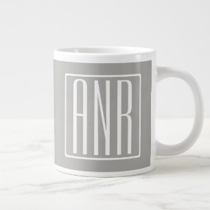 Anfangsbuchstaben Monogramm Weiß auf Hellgrau Jumbo-Tasse