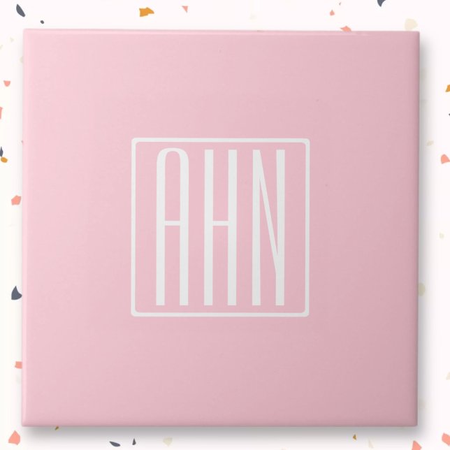 Anfangsbuchstaben Monogramm | Weiß auf Hellrosa Fliese (Von Creator hochgeladen)
