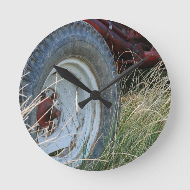 Angaben zur Zugmaschine Runde Wanduhr (Vorderseite)