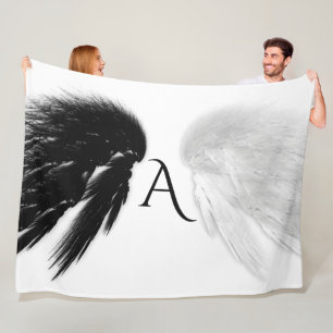 ANGEL WINGS Monogram Black + White Fleecedecke