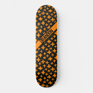 Angemalt Plus in Orange mit Name Skateboard