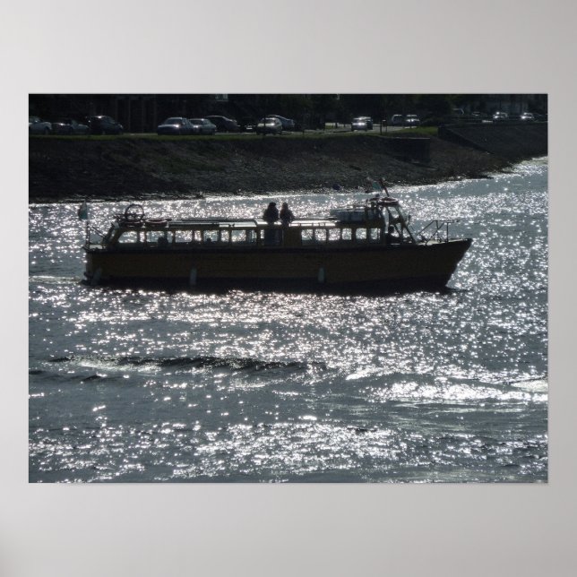 Angenehmes Handwerk, Hafen von Cardiff Bay Poster (Vorne)