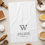 Angepasste elegante Monogram-Familienname Geschirrtuch<br><div class="desc">Erstellen Sie Ihr eigenes, elegantes Küchenhandtuch mit eigenem Familiennamen und Monogramm. Um diese Designvorlage zu bearbeiten, bearbeiten Sie einfach die Textfelder wie oben gezeigt. Sie können sogar mehr Text oder Bilder hinzufügen, Schriftart und Hintergrundfarbe anpassen. Leckerei selbst oder das ideale Geschenk für Familie, Freunde, Eltern und Großeltern!</div>