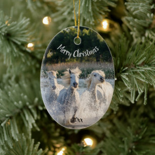 Angepasste Weihnachtsweiße Pferde laufen Keramik Ornament