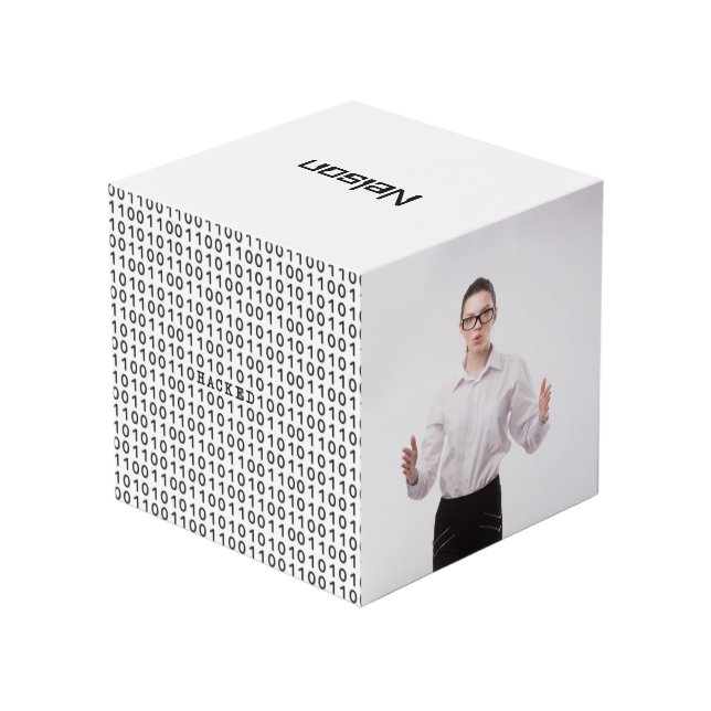 Angepasster Binärkode für Computer mit zwei Fotos Würfel (Rückseite Schrägansicht)