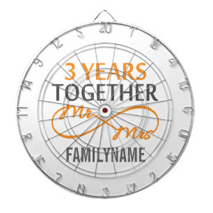 Angepasster Herr und Frau 3. Jahrestag Dartscheibe