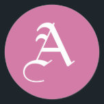 Angepasster Monogramm-Aufkleber Runder Aufkleber<br><div class="desc">Angepasster Monogramm-Aufkleber-Letter. Ändern Sie die Farbe,  indem Sie auf den Link "Anpassen" klicken.</div>