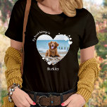 Angepasstes Herz gehört zum Foto für Hunde mit län T-Shirt<br><div class="desc">Trage deinen besten Freund mit dir überall hin, wo du mit diesem Foto Hundeliebhaber Shirt gehst! Ein Muss für jeden Hundefreund, Hundemama und Hundedad! Eine lustige Drehung auf meiner Liebe Mein Hund, dieses Shirt Zitat "Mein Herz gehört zu" ... Personalisieren Sie Ihre Hunde mit dem bevorzugten Foto und Namen. COPYRIGHT...</div>