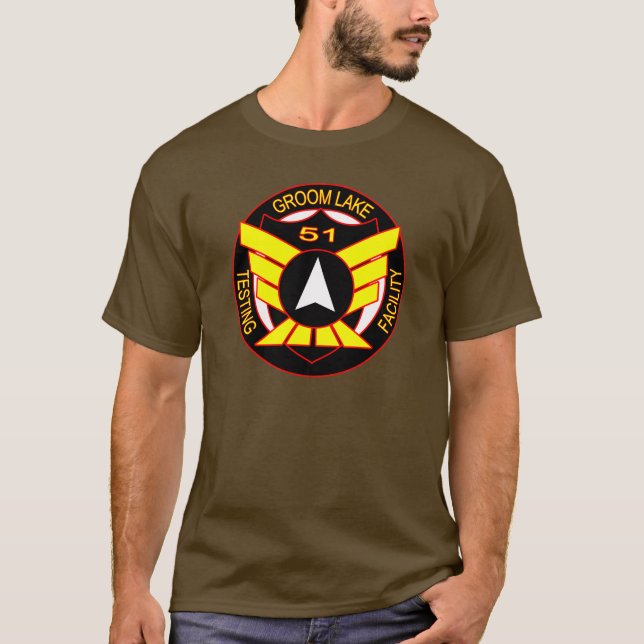 Angestellt-Shirt des Bereichs-51 T-Shirt (Vorderseite)