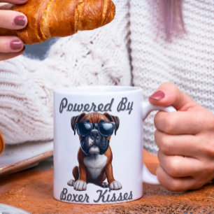 Angetrieben von Boxer Küssen – Lustige Boxer-Hund- Kaffeetasse