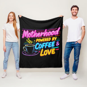 Angetrieben von Kaffee und Liebe Lustiger Mutter Fleecedecke