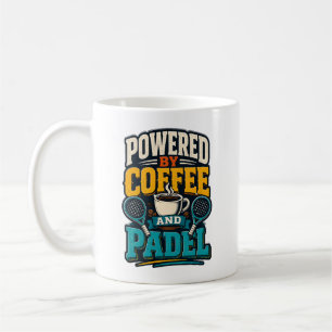Angetrieben von Kaffee und Padel Retro-Sport Kaffeetasse