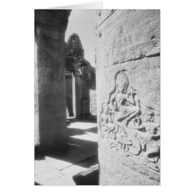 Angkor Cambodia, Apsara Carving The Bayon 2 (Devant)