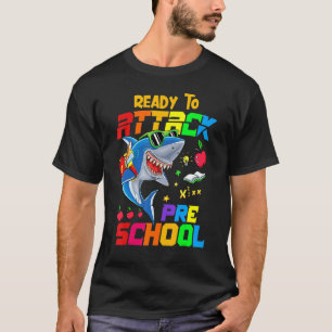 Angriff auf Vorschullehrer zurück an die Schule T-Shirt