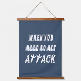 Angriff Wandteppich Mit Holzrahmen