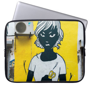 Angry Girl Painting Street Murals Laptopschutzhülle