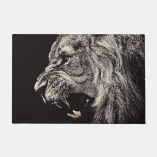 Angry Male Lion Fußmatte