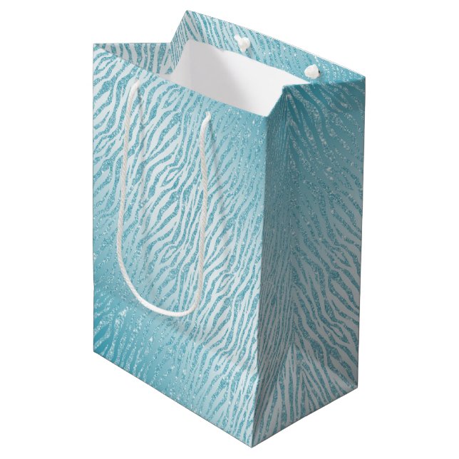 Animal Print Blue Glitzer Glam Mittlere Geschenktüte (Vorderseite Schrägansicht)