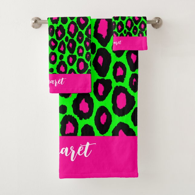 Animal print leopard neon green & custom name badhandtuch set (Insitu)