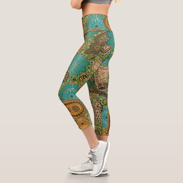 Animal Prints Fantasy Paisley Capri Leggings (Links)