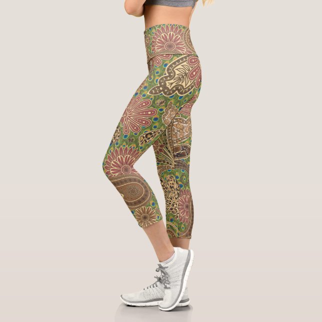 Animal Prints Warm Coral Gold Fantasy Paisley Capri Leggings (Links)