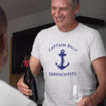 Ankerkapitäne für klassische Boote T-Shirt<br><div class="desc">Der weiße T - Shirt des Schiffskapitän mit dem Thema Nautik mit einer marineblauen Abbildung eines klassischen Ankeres und Ihres Namens und Ihres Bootes in der modernen marineblauen Schrift.</div>
