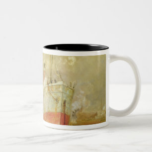 Ankoppeln eines Frachtschiffs Zweifarbige Tasse