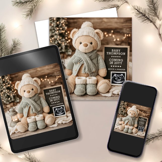 Ankündigung der niedlichen Weihnachtsbärenverkündu (Cute Christmas Bear Digital Pregnancy Announcement for Social Media)