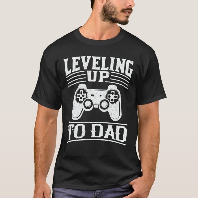 Ankündigung der Schwangerschaft von Daddy Gamer T-Shirt (Vorderseite)