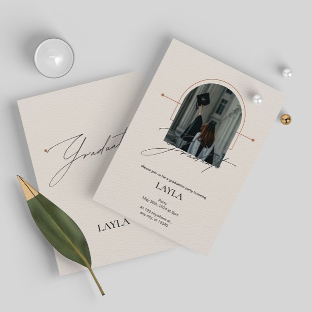 Ankündigung des Abschlusses: 1 Foto, cremefarben (Von Creator hochgeladen)